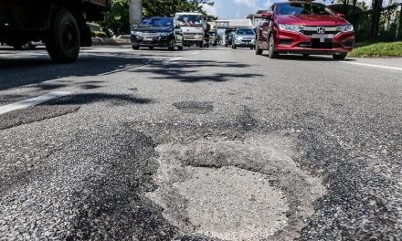 31 December 2020: Works Ministry to fix potholes within 24 hours; 2021 year to revive domestic tourism
