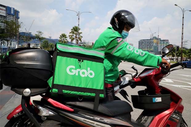 Grab Grabfood delivery rider