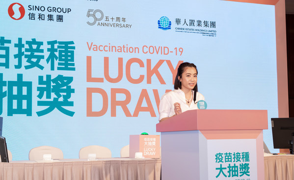 Ms Chan Hoi Wan, Chief Executive Officer of Chinese Estates Holdings Limited delivered a speech to the audience at the Lucky Draw event and looks forward to society resuming normality once more people are vaccinated.