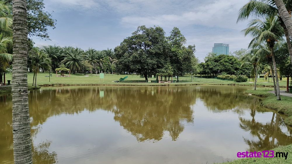 Recreational Parks in Petaling Jaya: Central Park Bandar Utama [Video]