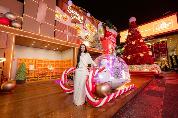 Japanese star Kōki attended "The Big Little Christmas" lighting ceremony, marking the grand opening of the event!